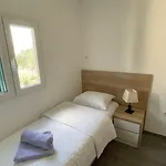 Near Split With Private Pool & Garden